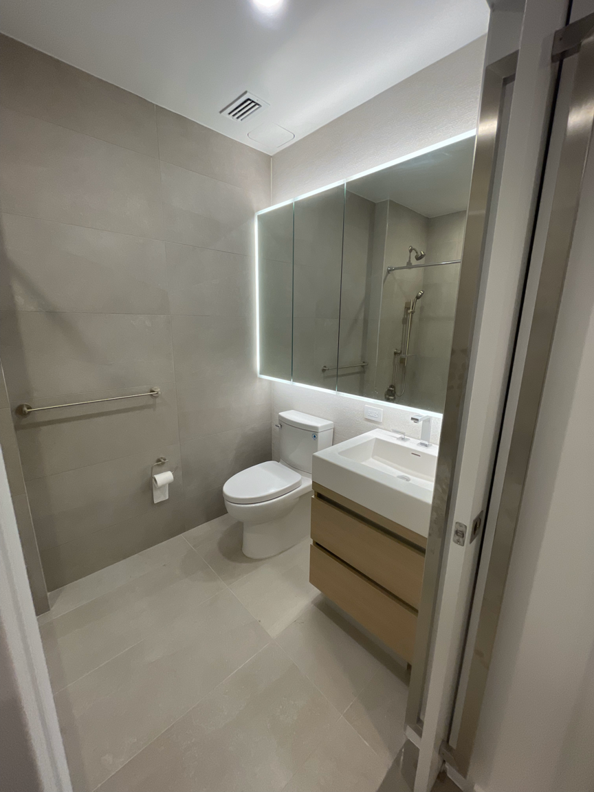 THESQUARE.NYC residential project photograph 11